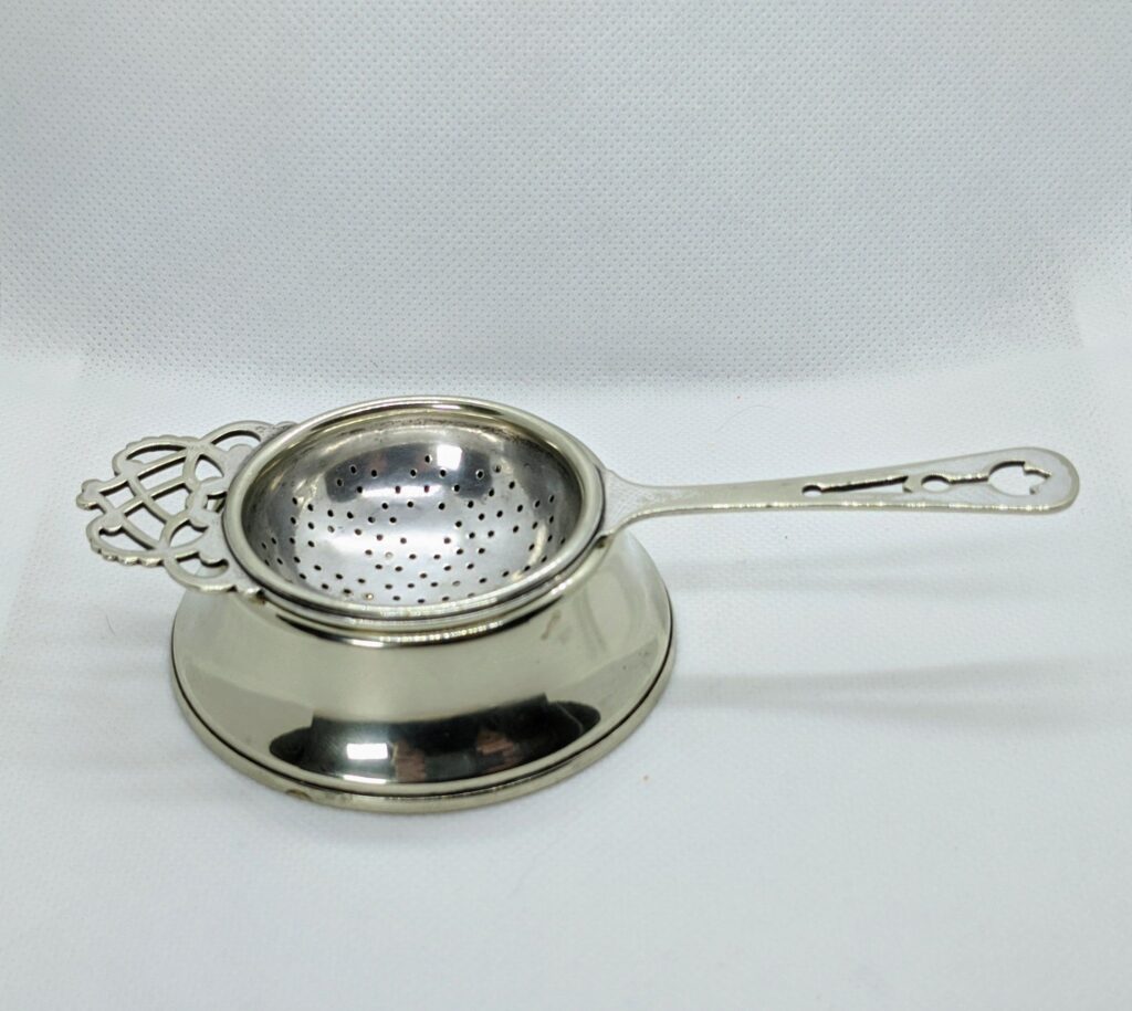 シルバープレート製tea strainer(ドリップスタンド付き)