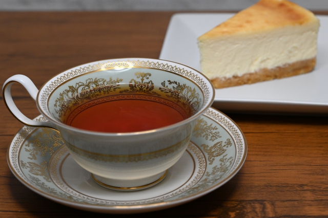 紅茶とケーキ